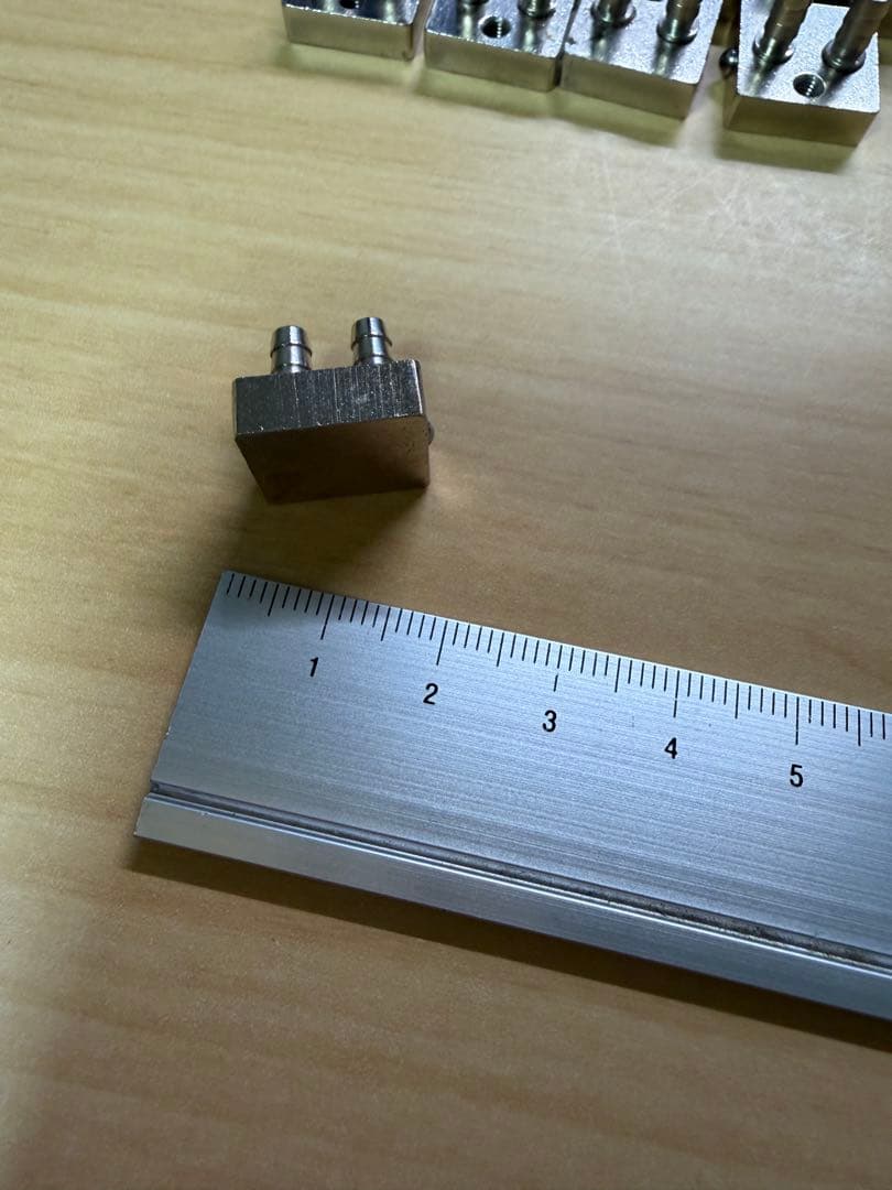 Alphacool MCX 水冷ブロック　垂直