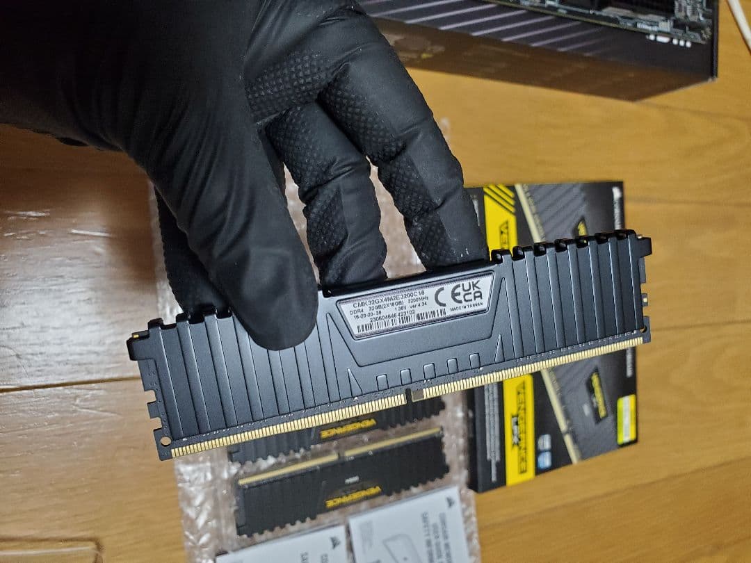 i7-13700KF コルセアメモリ16gb×４ msi z790-p