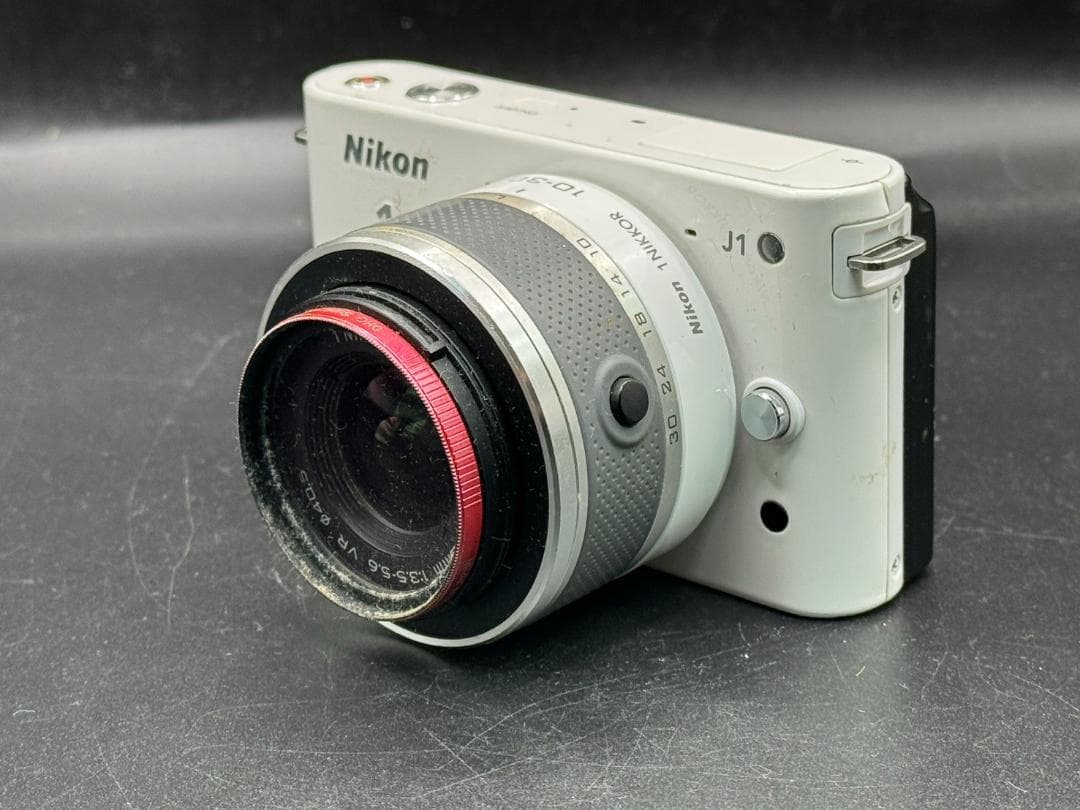 Nikon 1J1ミラーレスカメラ ホワイト
