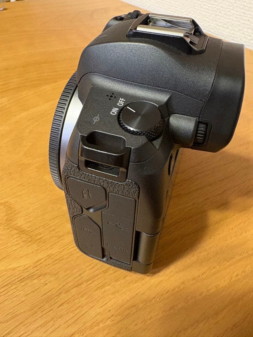 Canon EOS R ミラーレス一眼カメラ