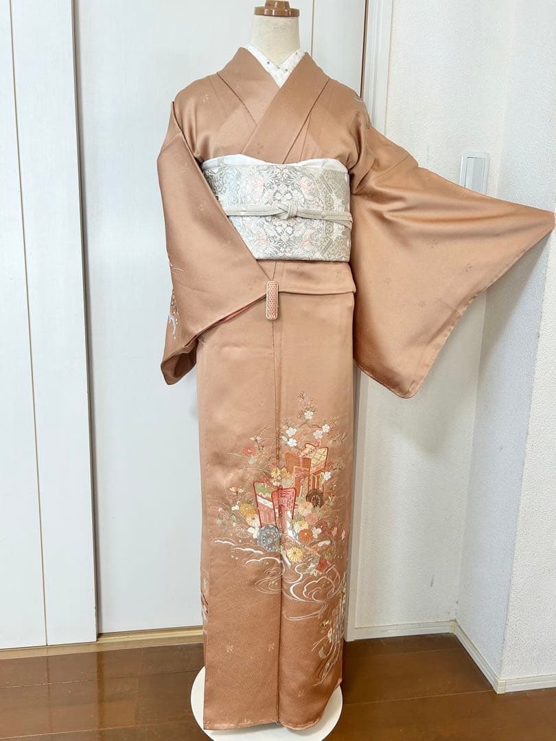 未使用　しつけ糸付き　豪華　総刺繍　正絹訪問着　フルセット4点　入学式　卒業式