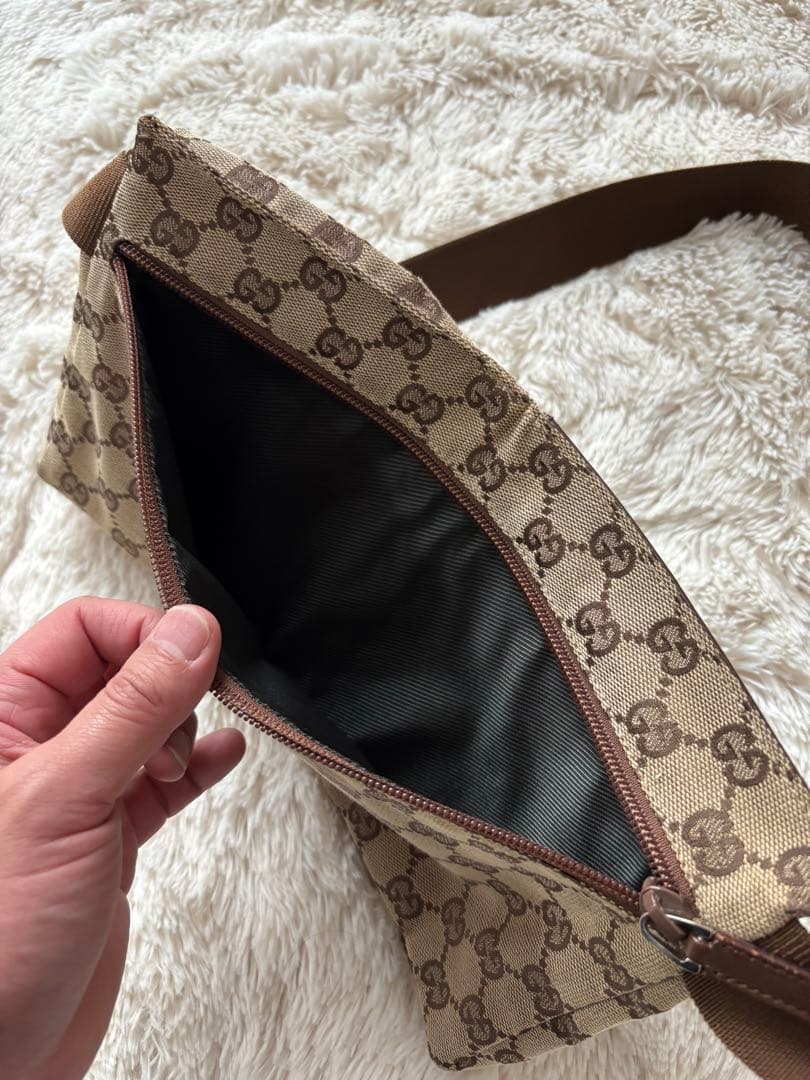 GUCCI ウエストポーチ　GGキャンバス