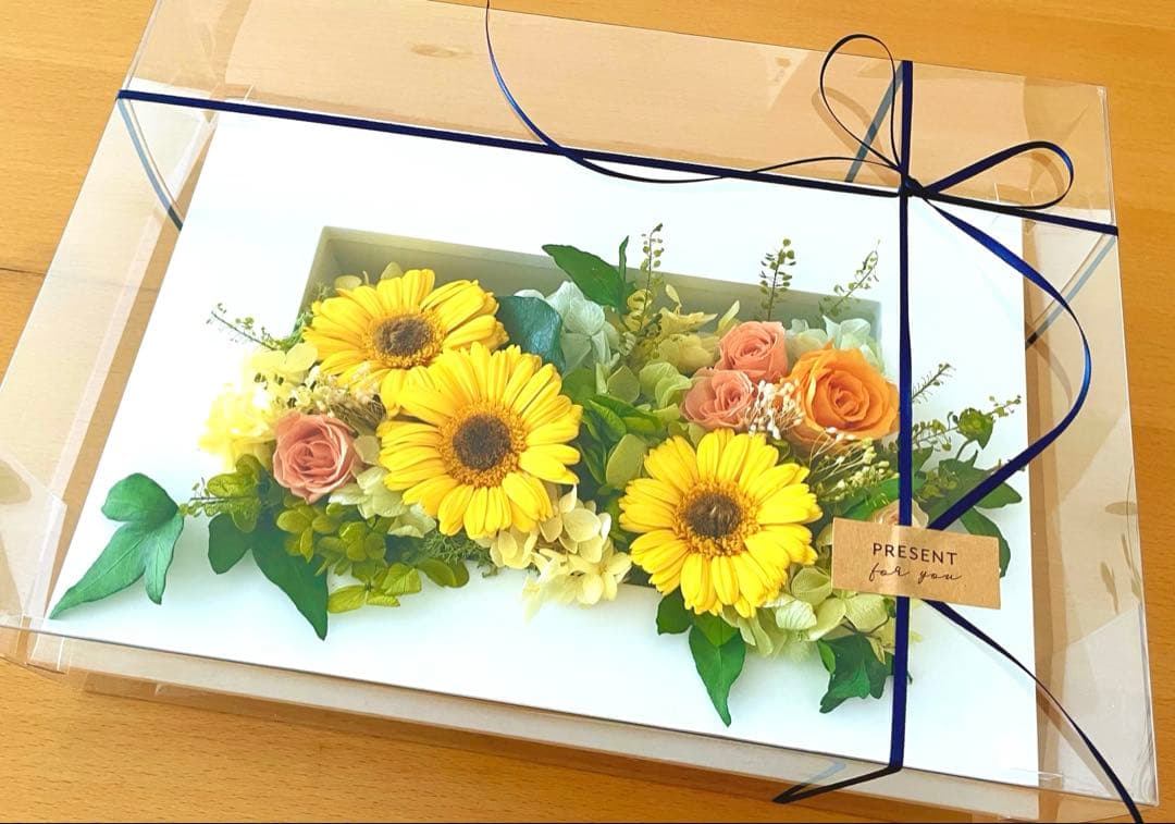 『おひさま色のガーベラアレンジ』フレームアレンジ　プリザーブドフラワー　ケース付