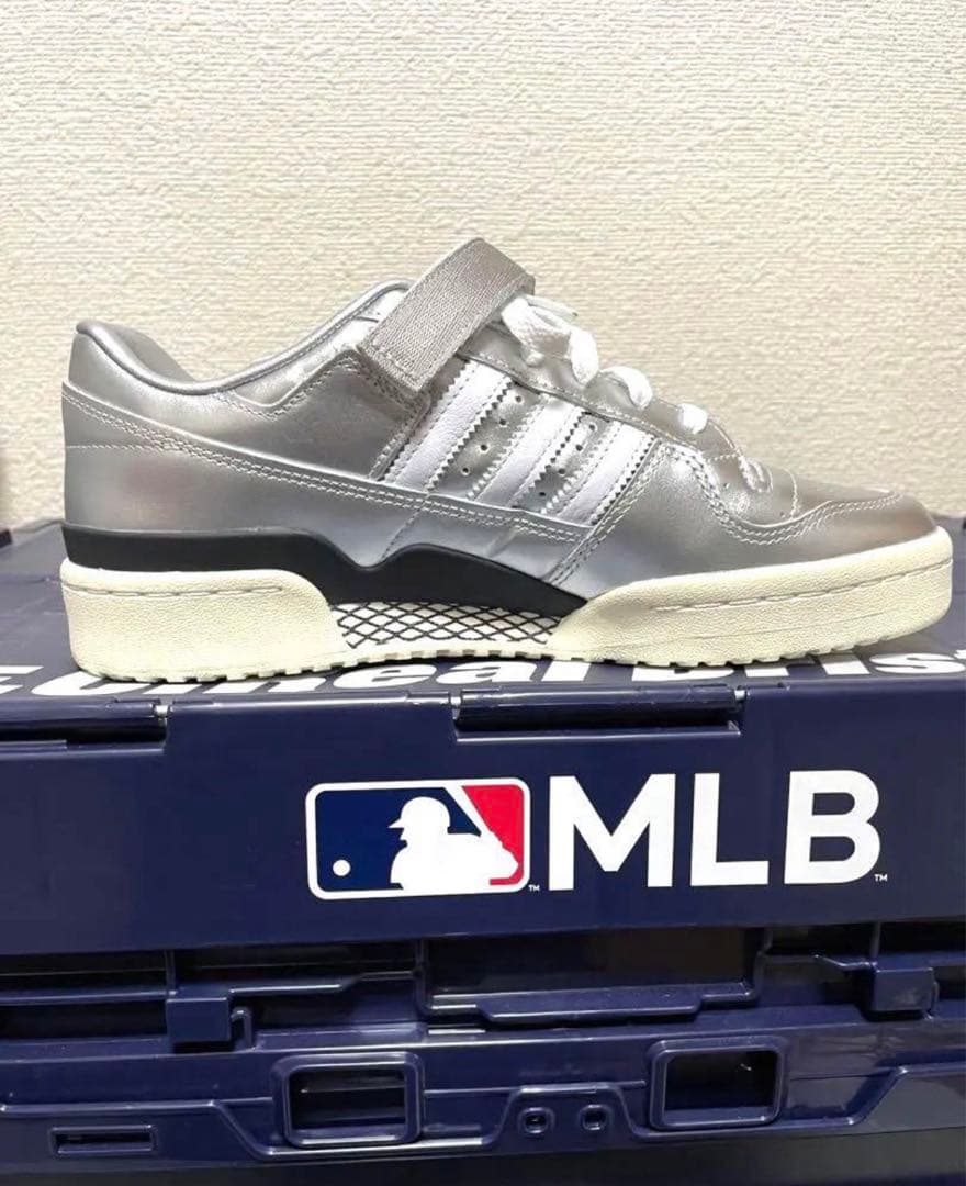 新品 人気 size26.5 atmos × adidas フォーラム