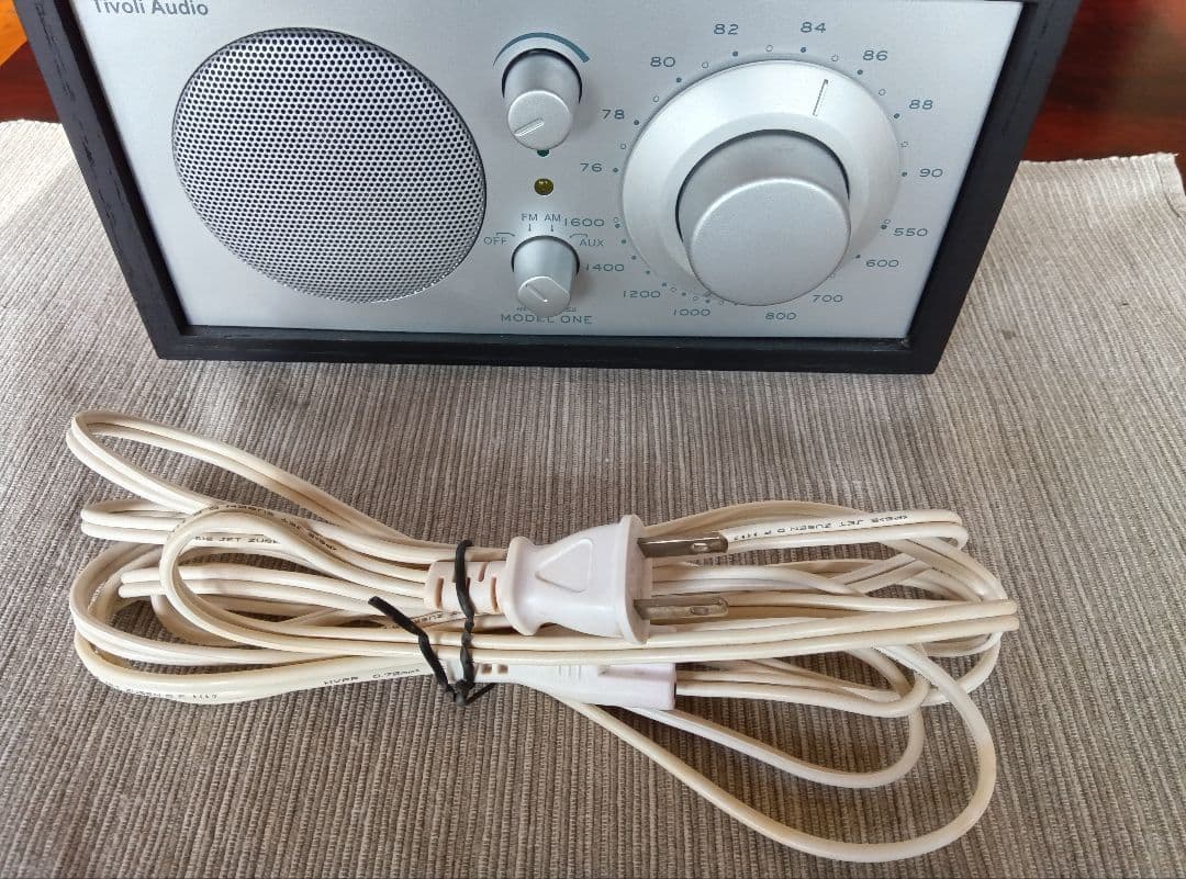 さく　　Tivoli Audio MODEL-ONE