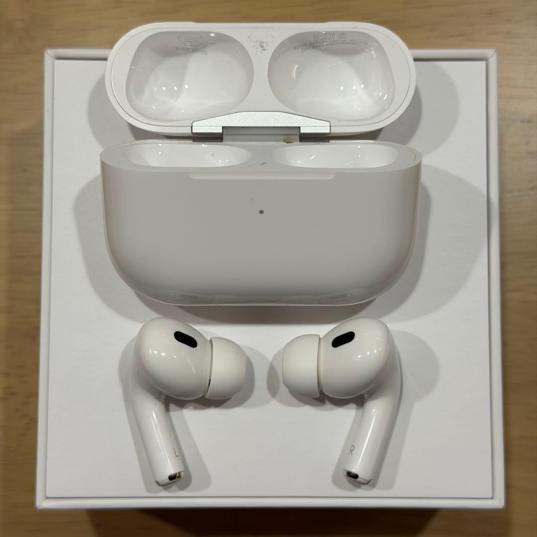 AirPods Pro 2 Lightning MQD83J/A ケース付
