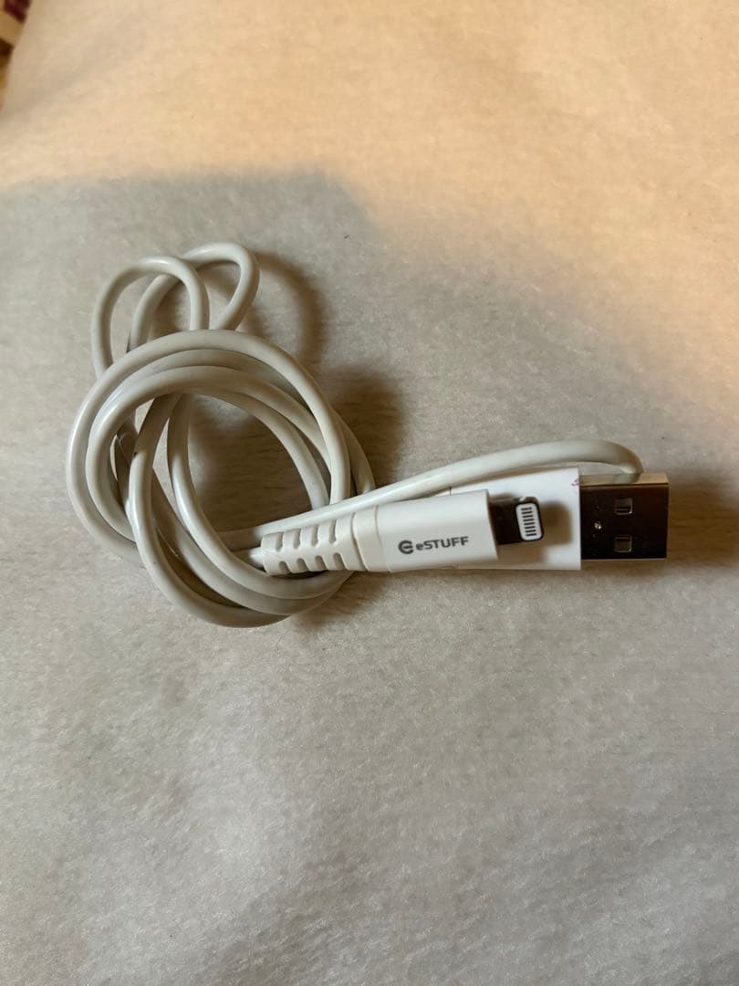 極美品Apple iPhone SE第3世代本体