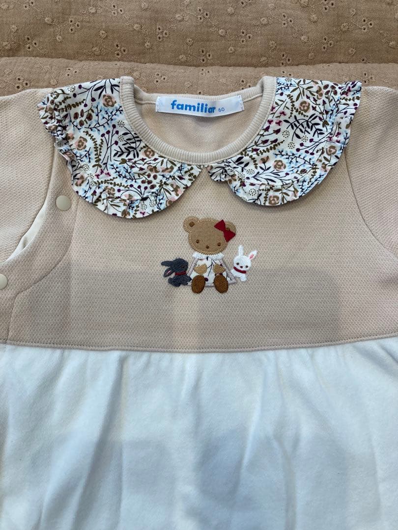 極美品　ファミリア　カバーオール　ロンパース　60㎝　女の子　リバティ柄