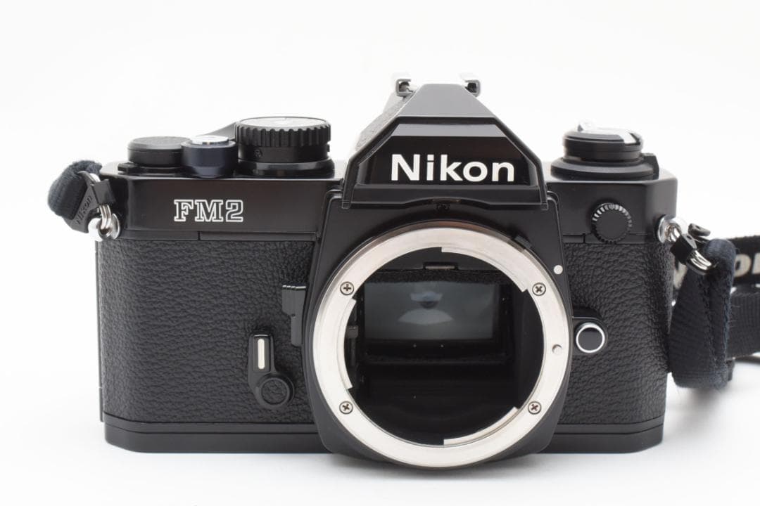 新品級 ニコン NEW FM2 ブラック フィルム　モルト新品交換済 M126