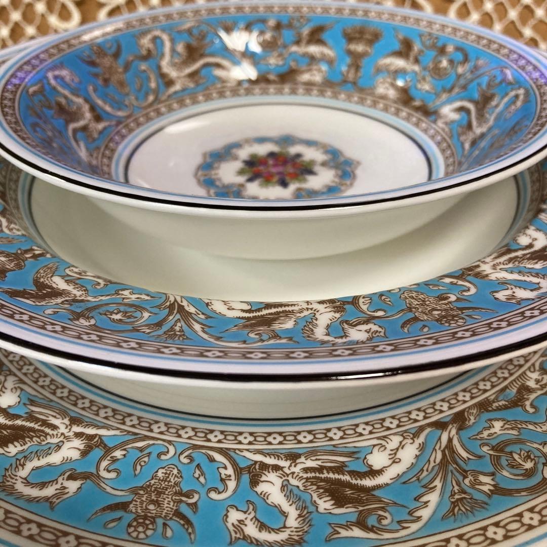 [極美品]ウェッジウッド　フロレンティーン ターコイズ　青地装飾陶磁器皿3点