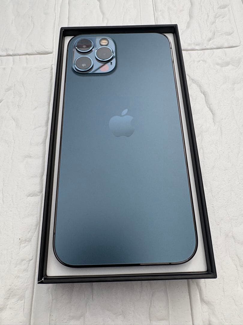 j*u様 美品Apple iPhone 12 Pro 128GB バッテリー97