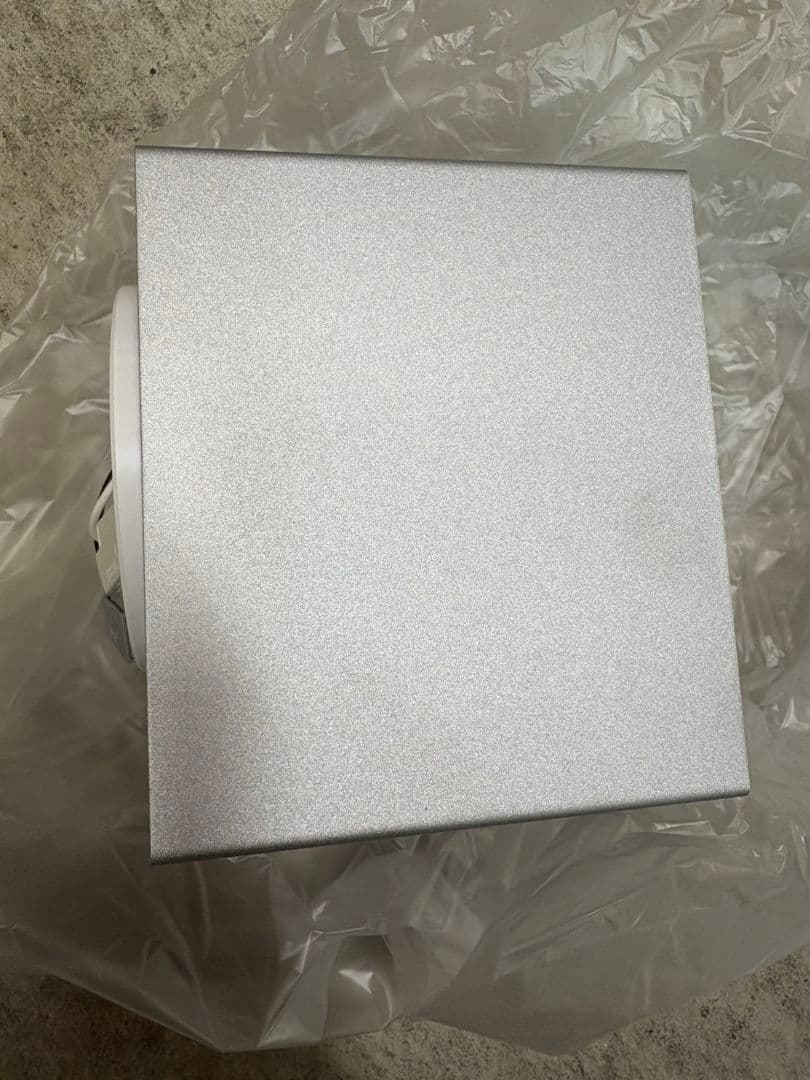 OG254381R ホワイトプラグ式照明　電球色　在庫４台