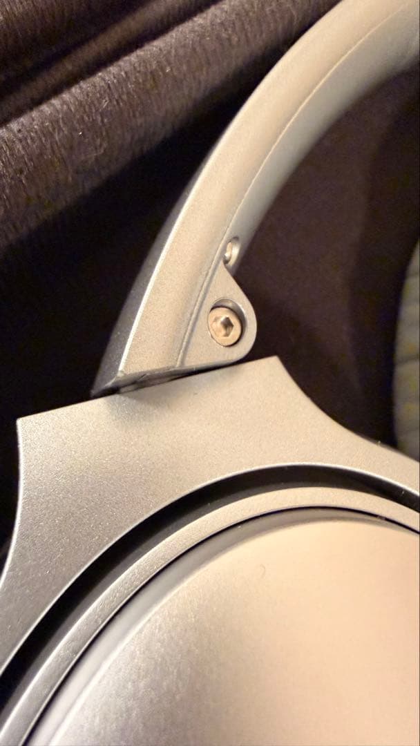 Bose ワイヤレスヘッドホン シルバー QC35 ノイキャン