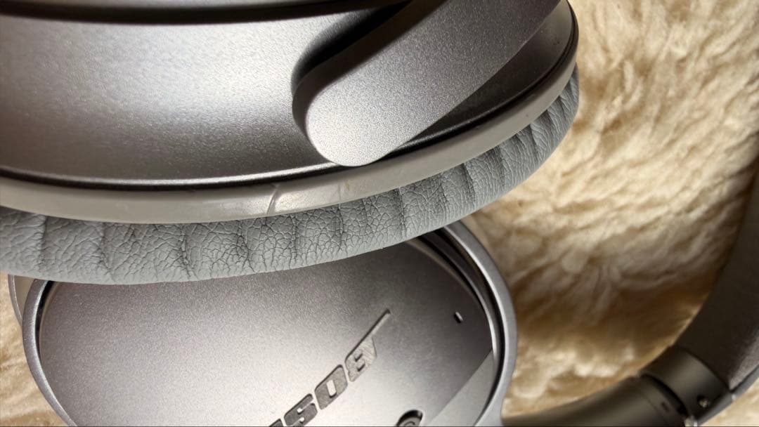 Bose ワイヤレスヘッドホン シルバー QC35 ノイキャン