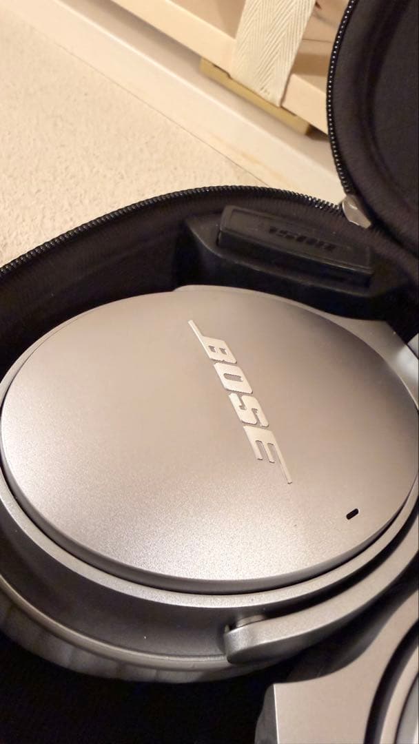 Bose ワイヤレスヘッドホン シルバー QC35 ノイキャン