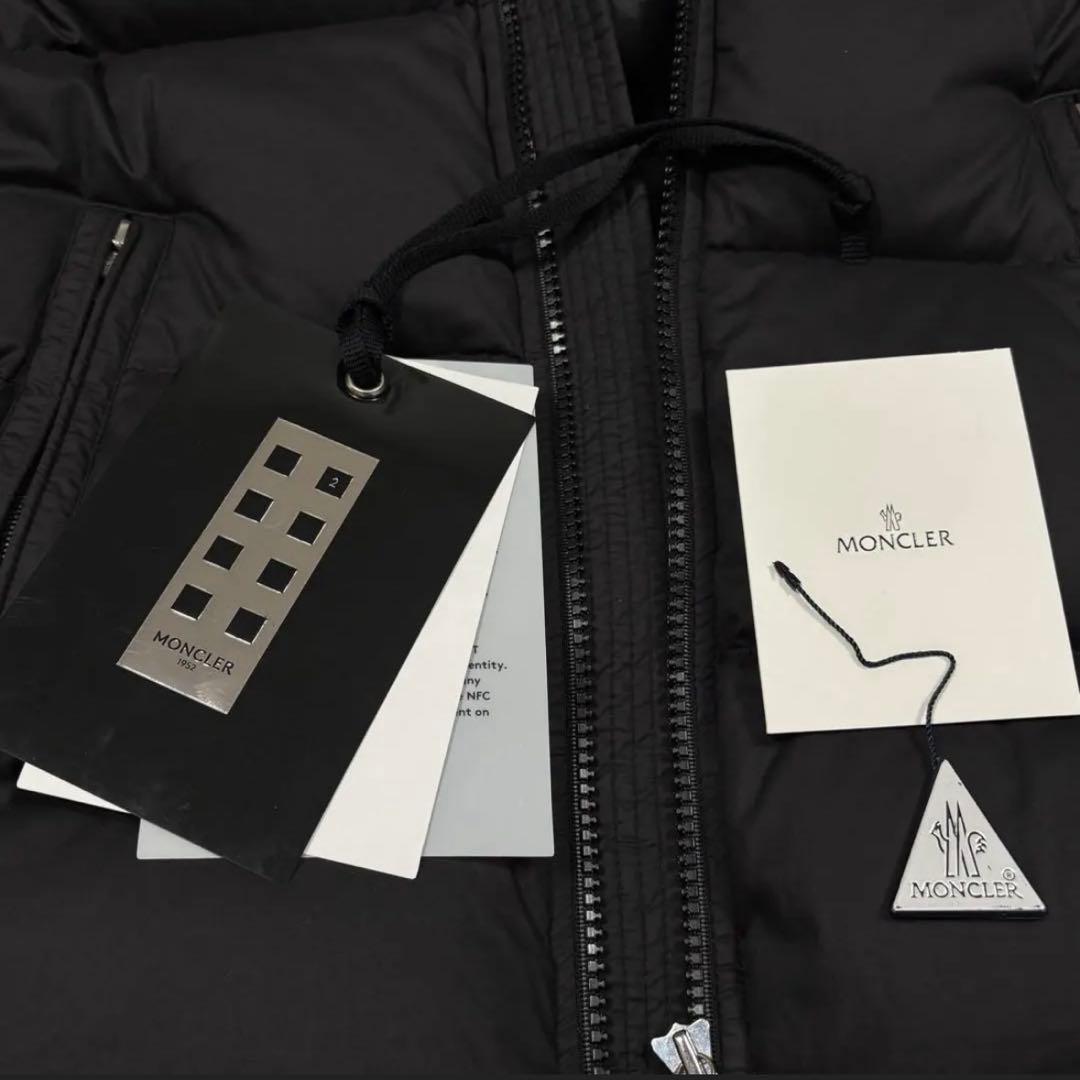 モンクレール　BERNIER ブラック　黒　ダウンジャケット　国内正規品　極美品