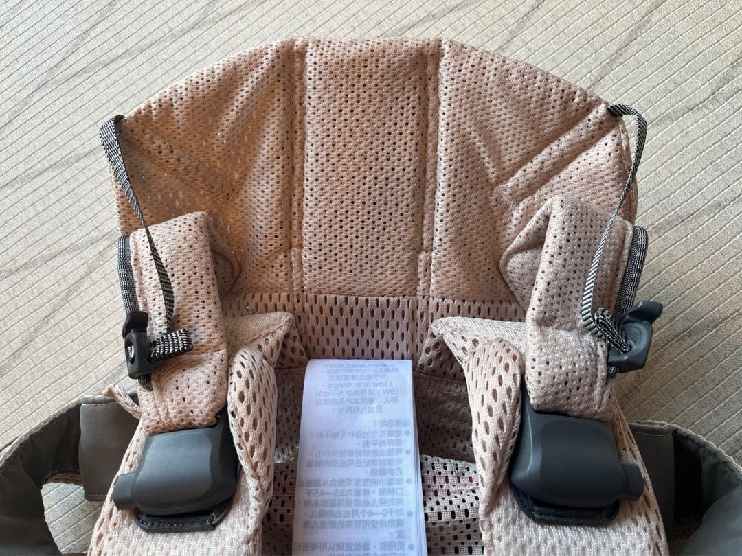 【美品】ベビービョルン 抱っこ紐 ONE KAI Air パーリーピンク