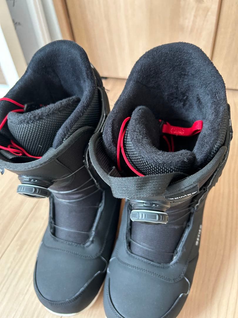 25.5スノーボードブーツ ボアシステム