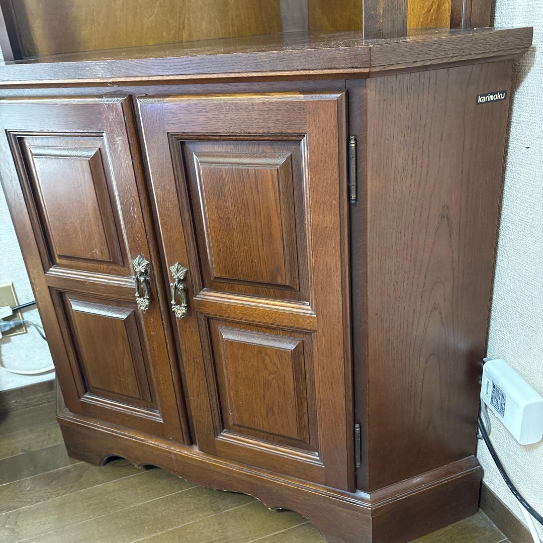 オールドカリモク　コーナーキャビネット　飾り棚　コロニアル