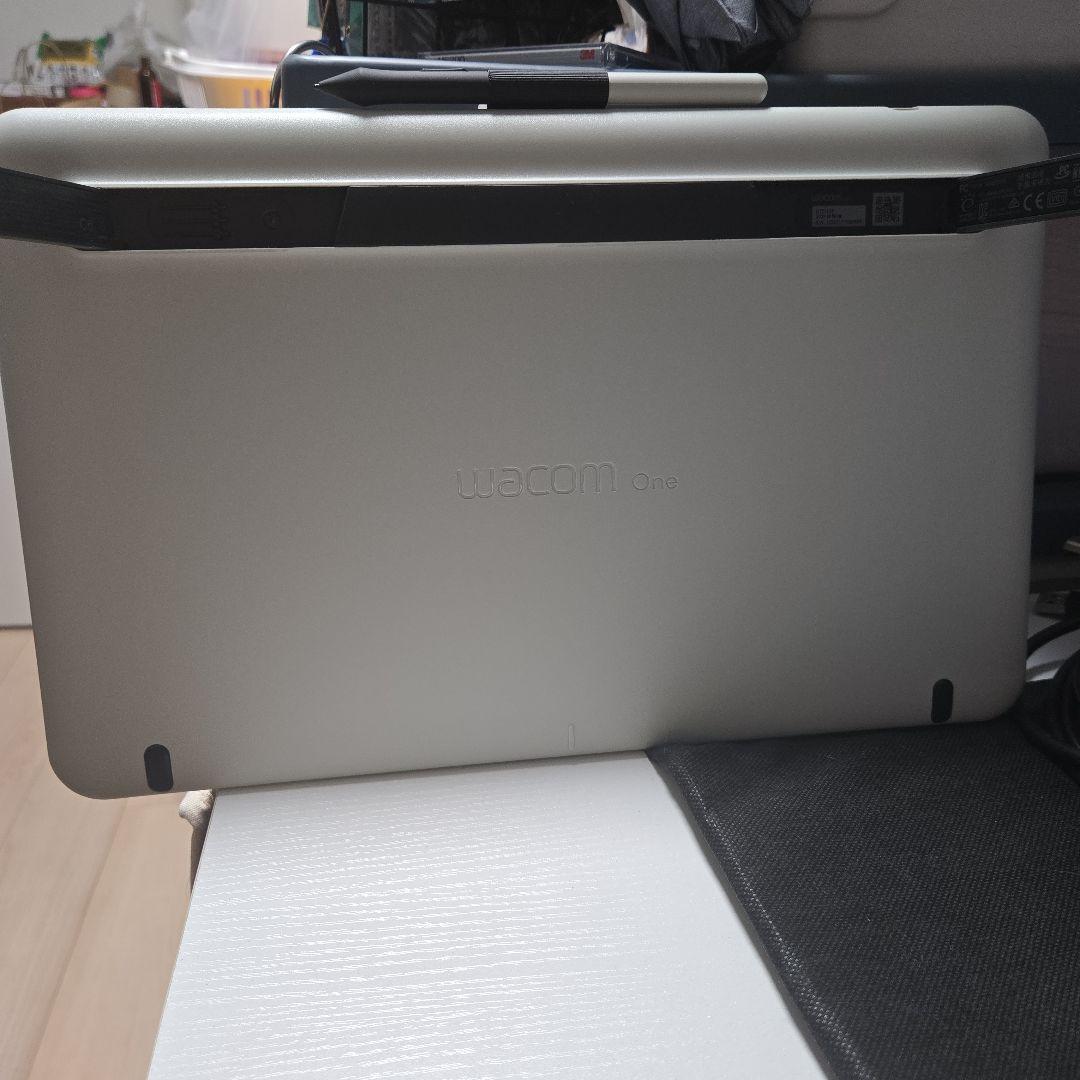 【値下げします】今だけ　 Wacom DTC133 ペンタブレット 2021年製