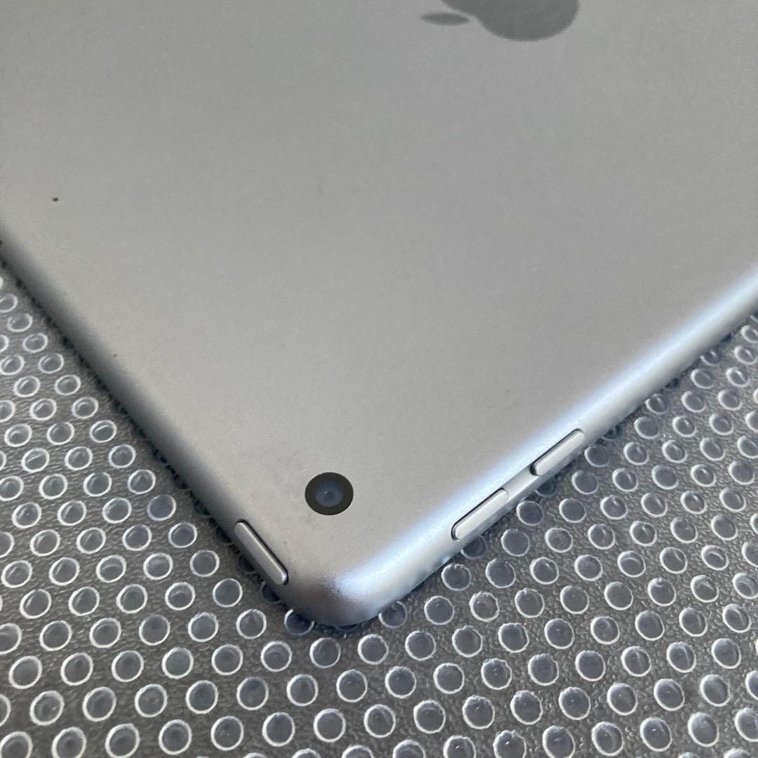 96 電池良好☆比較的美品☆iPad6 第6世代 32GB WIFIモデル☆