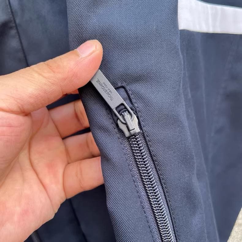 ネイビー ストライプ ナイロンジャケット