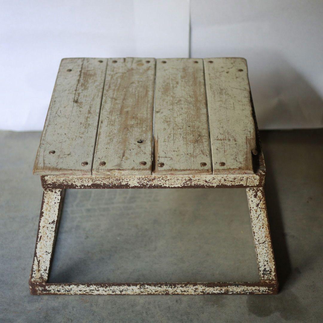 台　スツール　アンティーク　レトロ　踏み台　インテリア　店舗什器