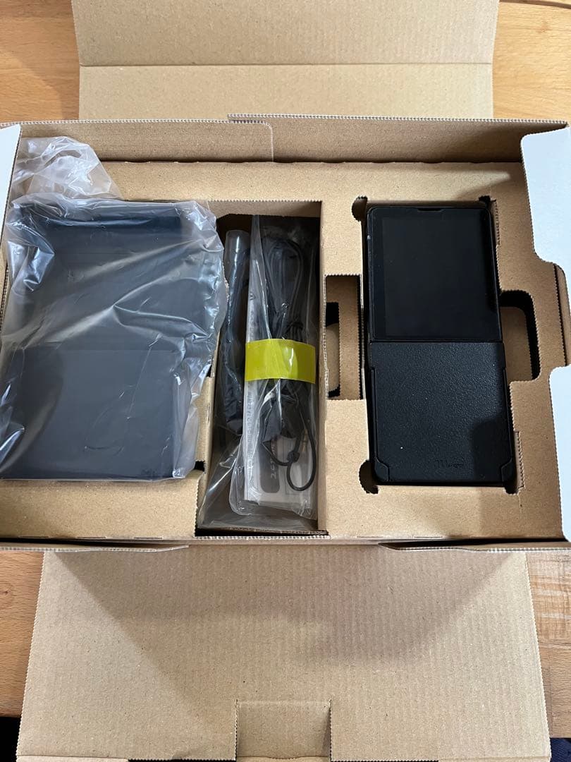 au media skin ブラック