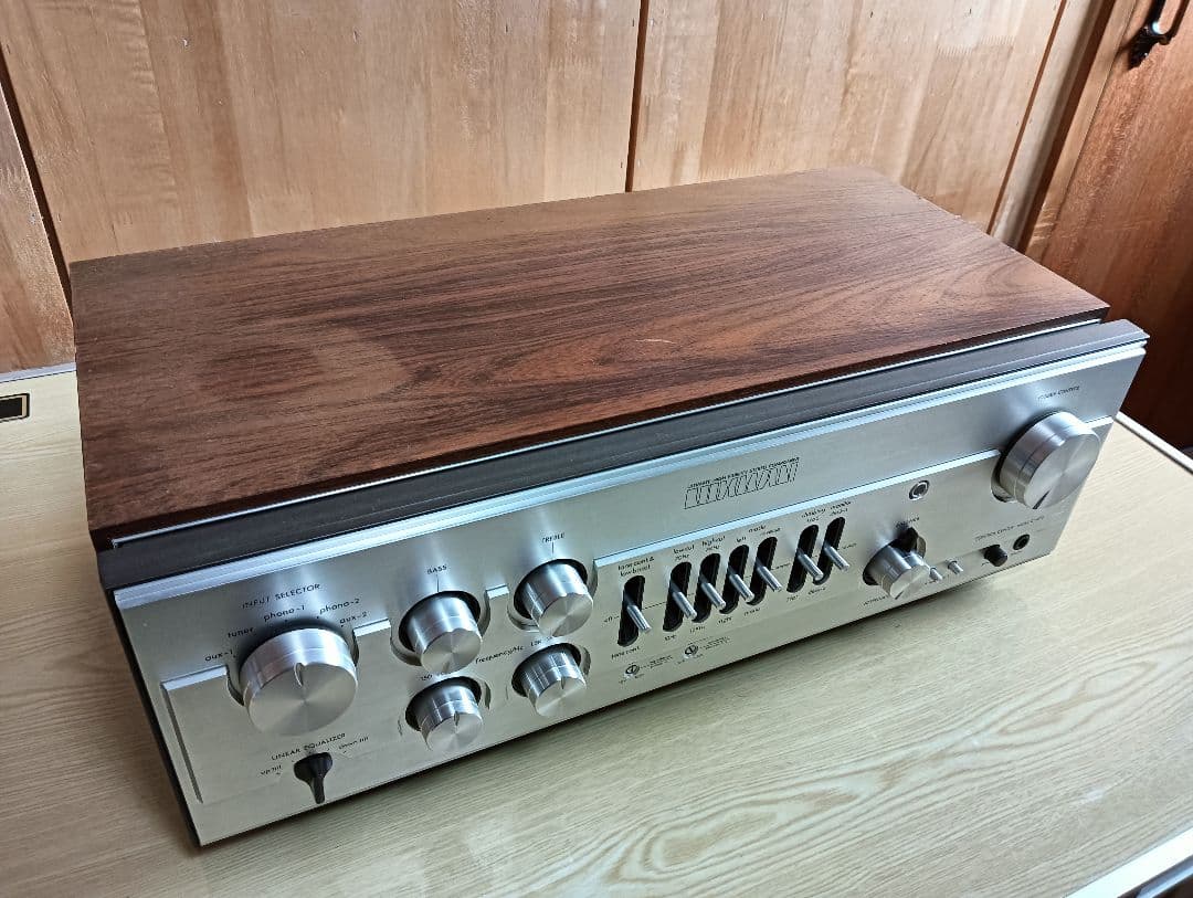 【動作品】LUXMANコントロールアンプ C-1010 ラックスマンプリアンプ