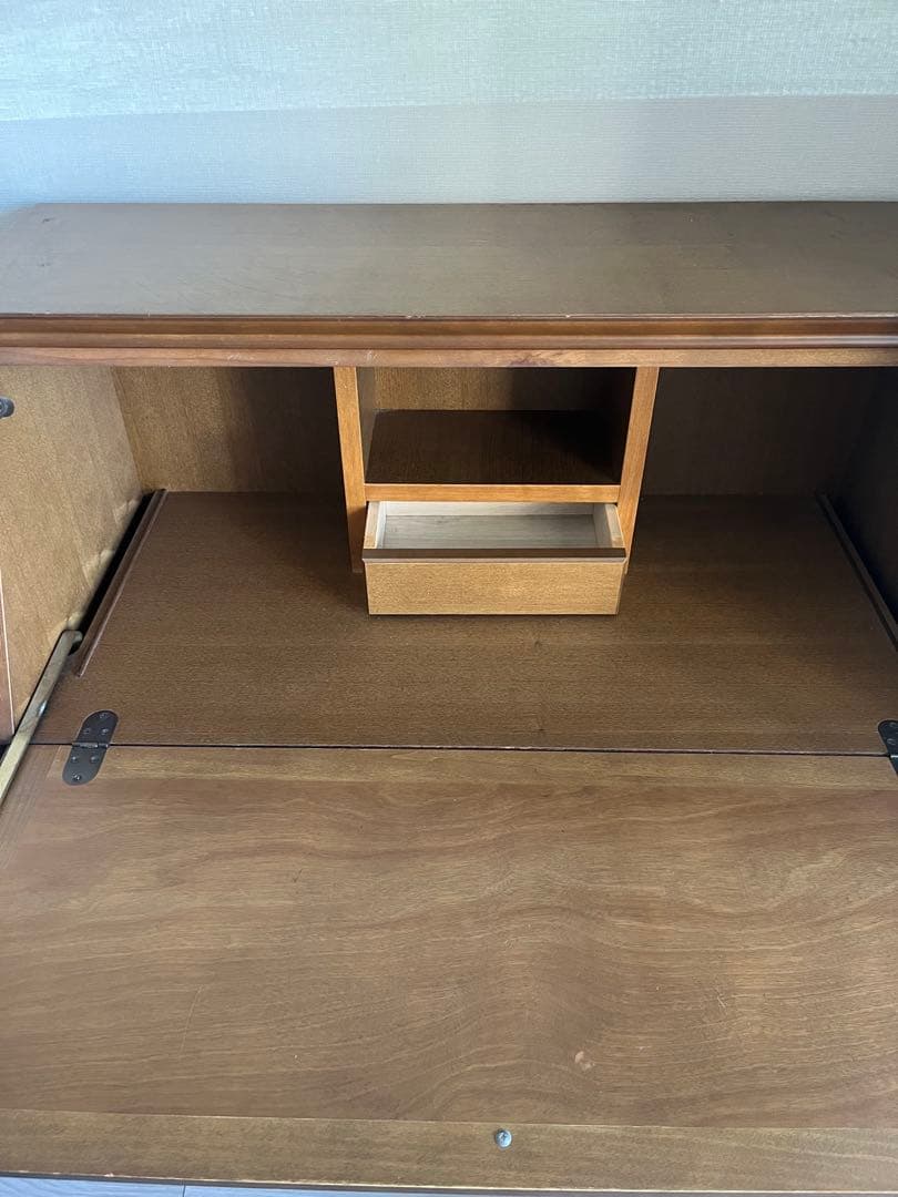 ライティングビューロー　デスク　チェスト