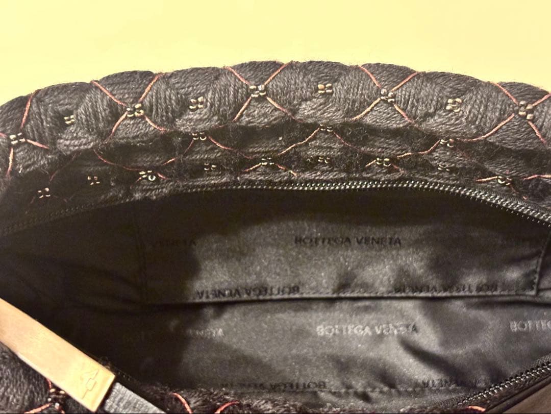 ボッテガヴェネタ ハンドバッグ 肩掛け 黒 ニット×ビーズ×ラメ刺繍×レザー