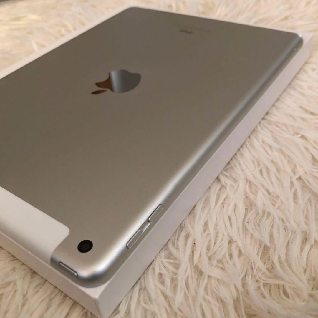 【1/1販売終了】iPad 第5世代 128GB SIMフリー 【すぐ発送】