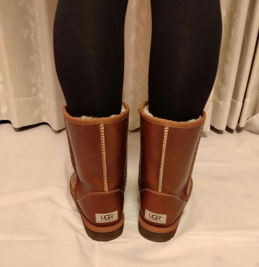 【美品】UGG クラシックショート レザーブーツ24cm