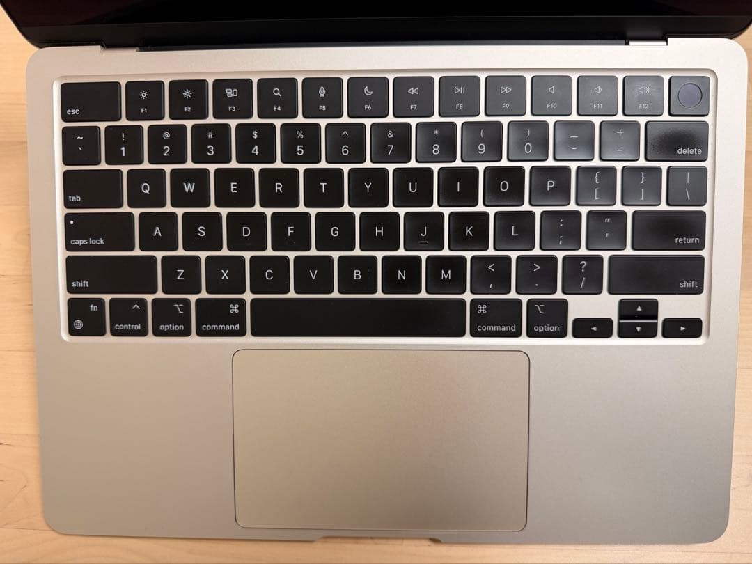 MacBook Air13 M3 8GBメモリ 256GB スターライト