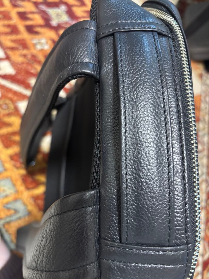 ビジネスレザーファクトリー　リュック　ブラック