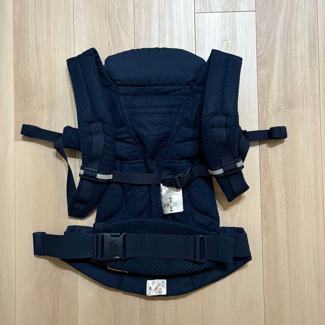 エルゴ　オムニブリーズ　美品　新品未使用あり　箱あり　ネイビー　抱っこ紐
