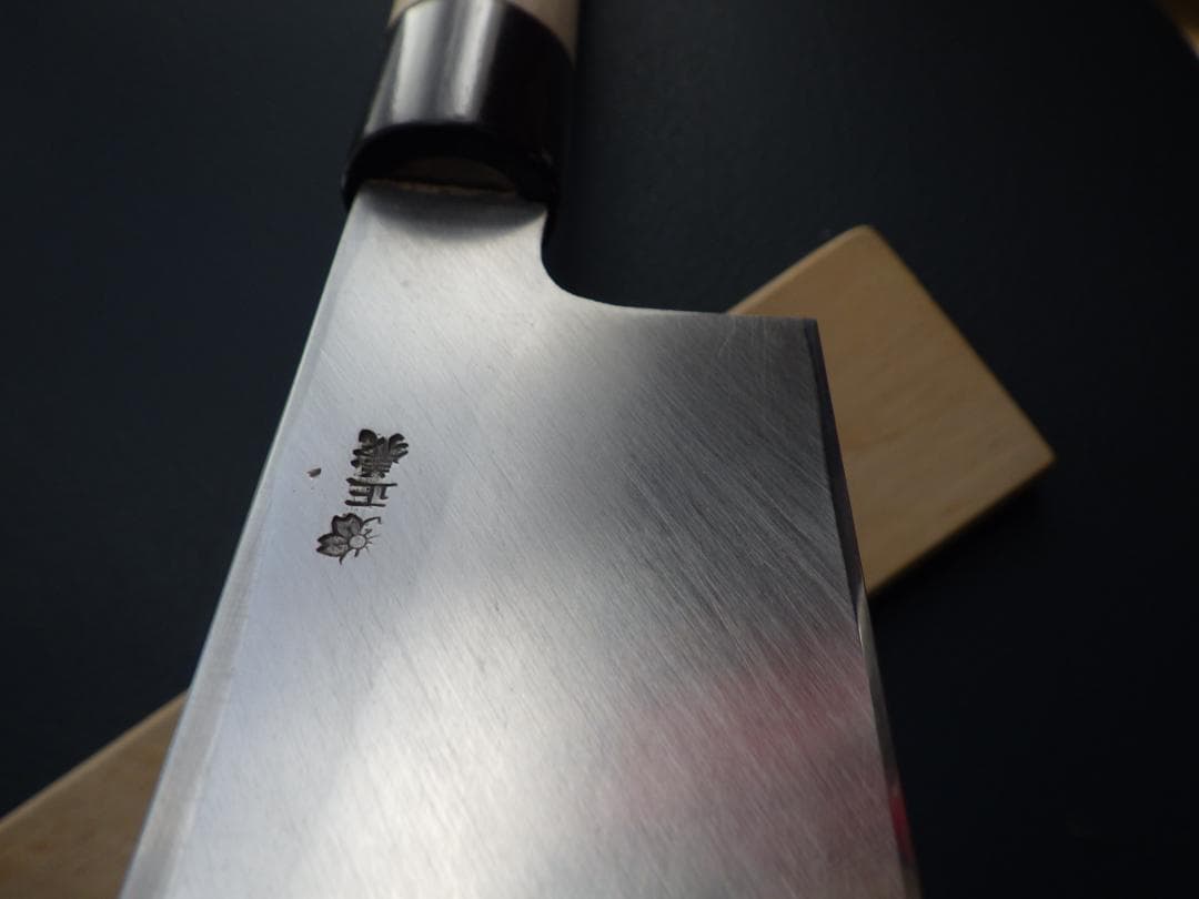 ザ*ロ様 東型薄刃包丁★正義作★本水牛天然木柄★㊨手研ぎ済み・堺打刃物▲記名有▲