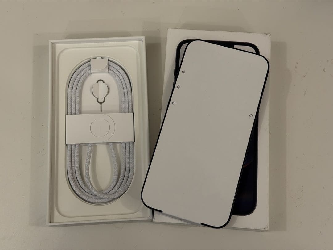 国内版 iPhone 16e 512gb 新品 送料込み 保証あり