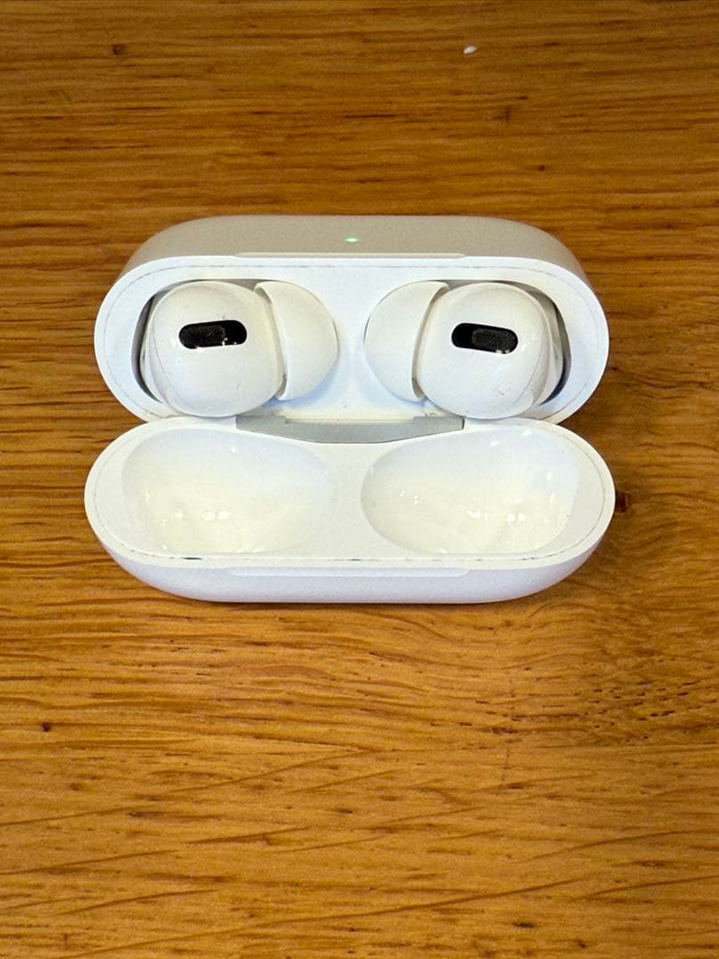 AirPods Pro 本体 充電ケース付き　純正　エアーポッズプロ