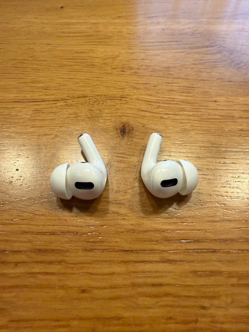 AirPods Pro 本体 充電ケース付き　純正　エアーポッズプロ