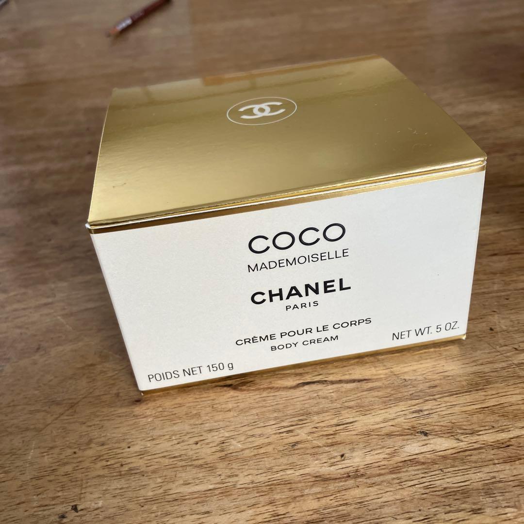 CHANEL ボディクリーム ホワイト