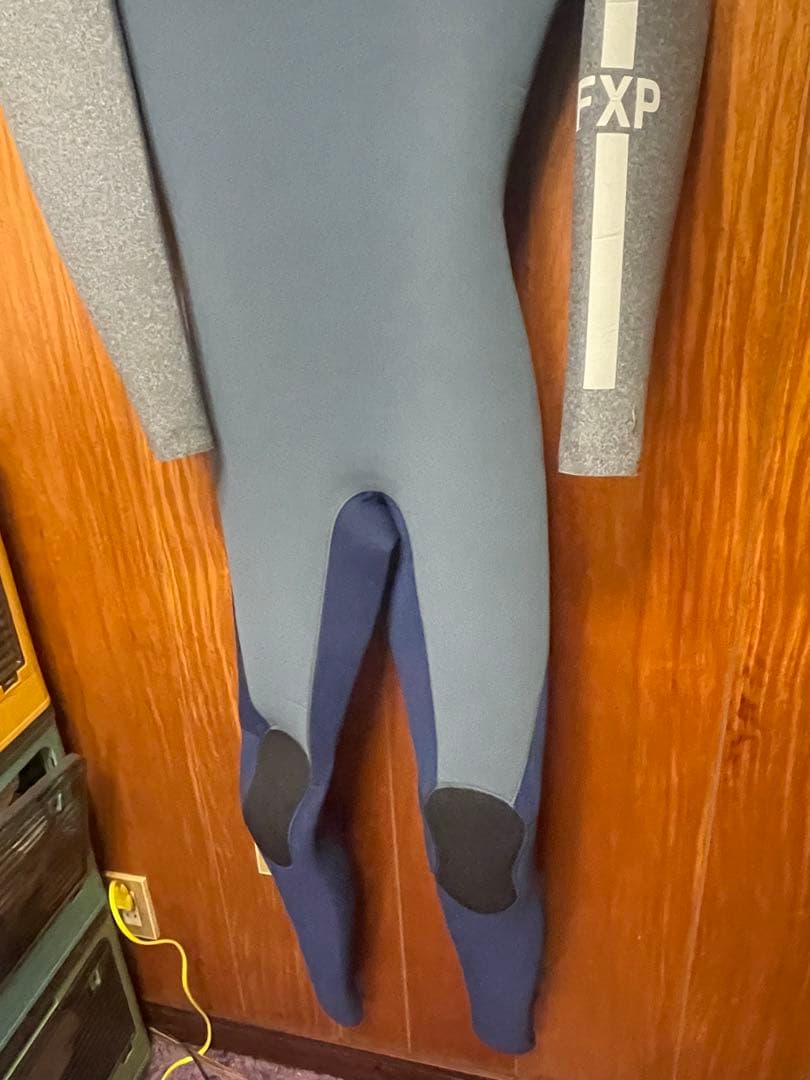 【未使用品】FXP NE-TYPE ネックエントリー　ボディスーツ　Lサイズ