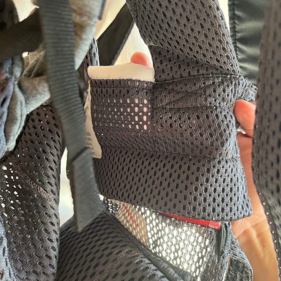 BabyBjörn ハーモニー　アンスラサイト　抱っこ紐 ダークグレー メッシュ