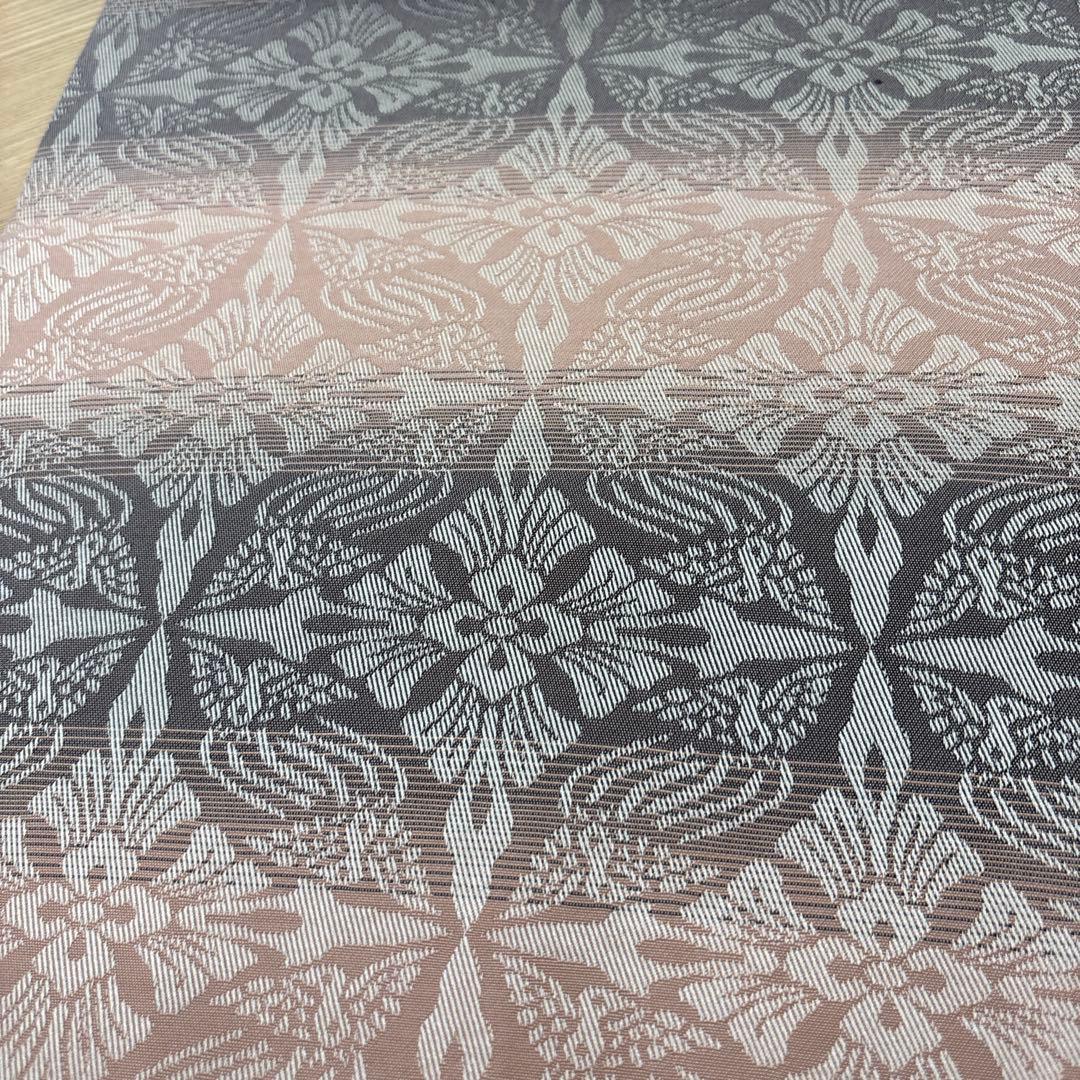 金色とピンク地の七宝　袋帯