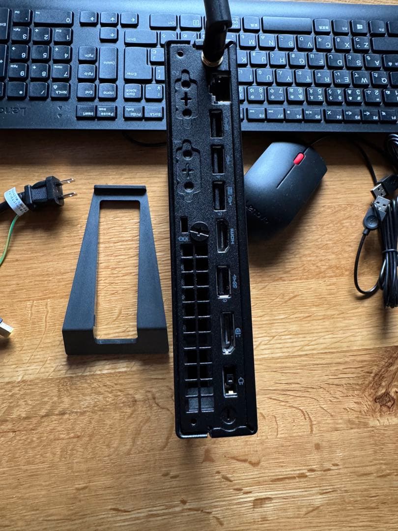 ミニPC Lenovo ThinkCentre M60e Tiny 11LV0007JP