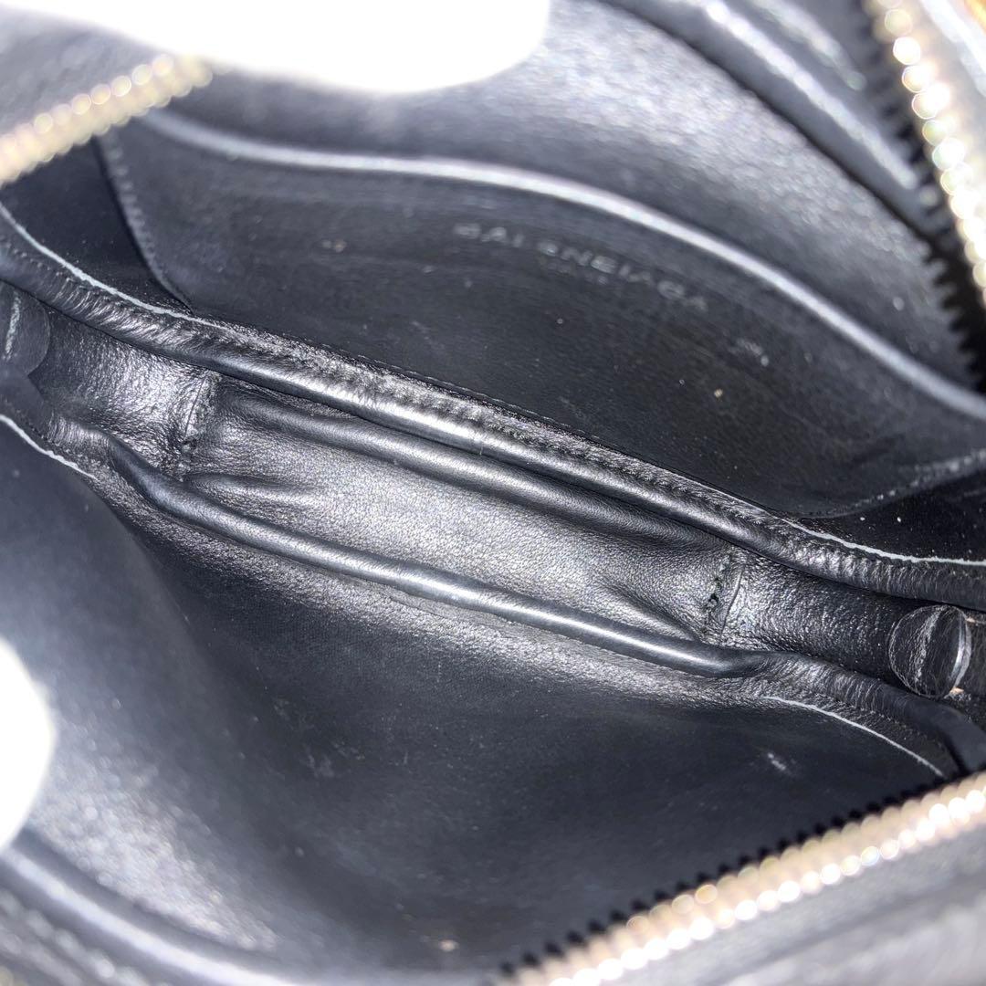 バレンシアガ エブリデイ カメラバッグ ショルダー XS ブラック