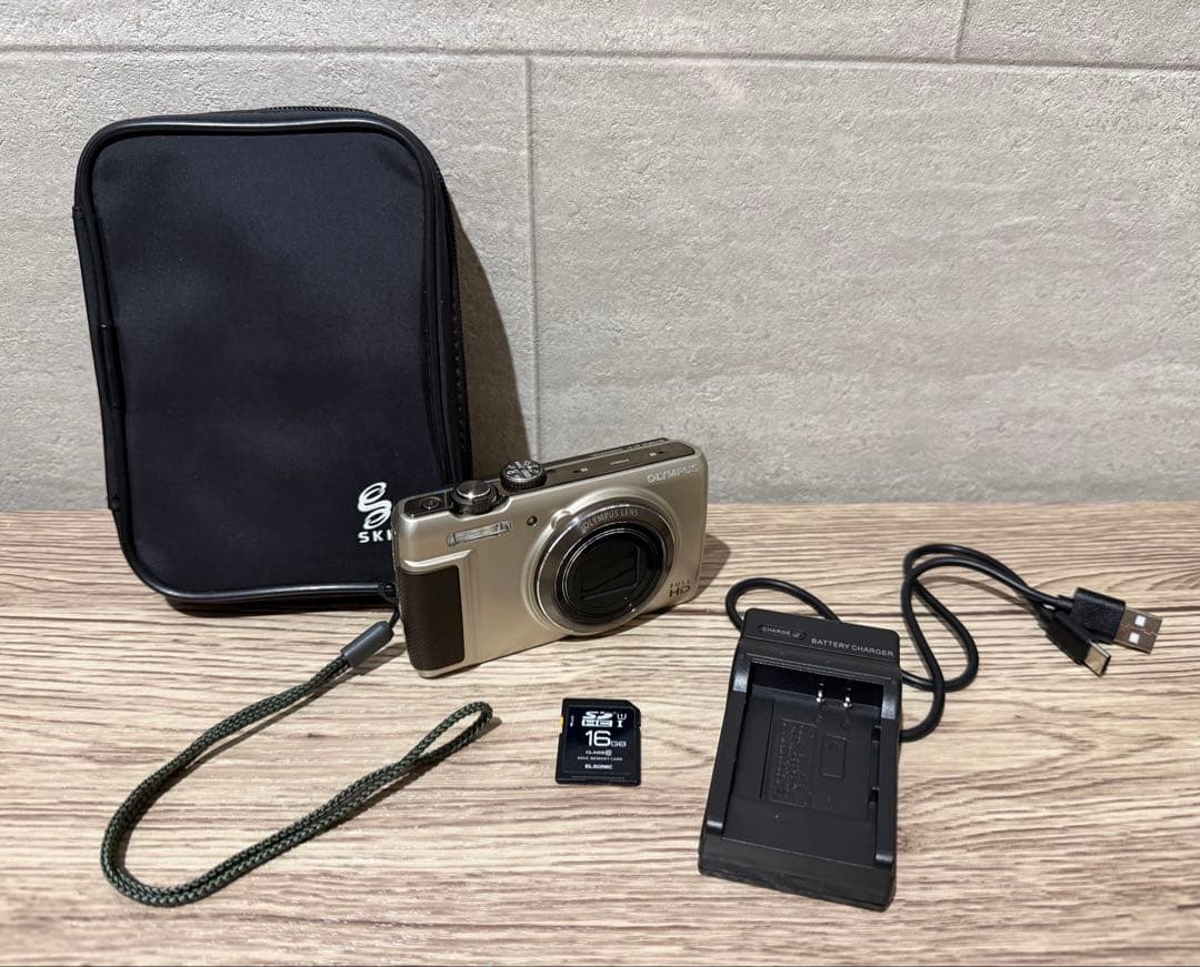 【送料無料】OLYMPUS SH-21 カメラ 美品