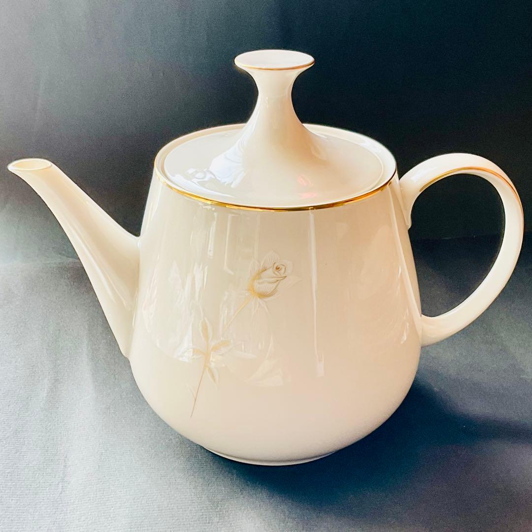 ノリタケ アイボリーチャイナ NORA 白薔薇　金彩　ティーセット 6人分