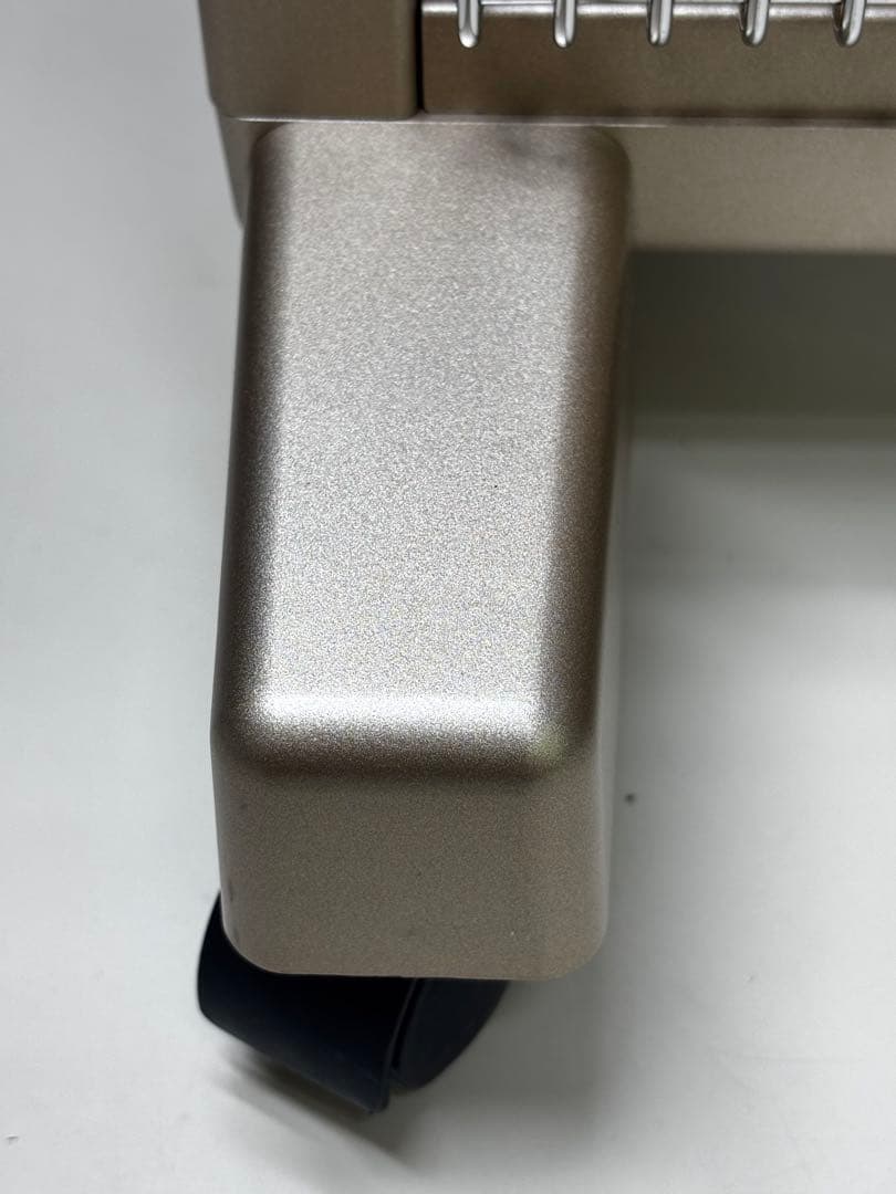 遠赤外線暖房器 E800LS サンルミエキュート 傷あり