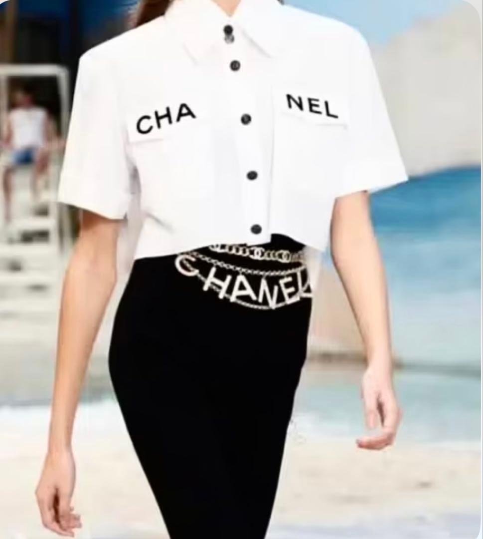 【美品】❤️CHANEL ❤️ゴールドトーンクリスタルのCCロゴチェーンベルト